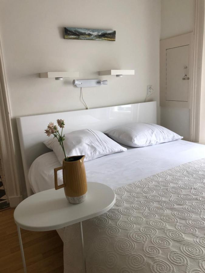 Guesthouse Uit De Kunst Leeuwarden Esterno foto